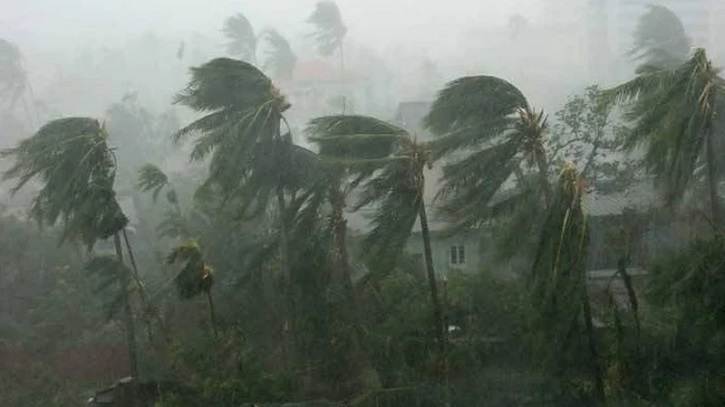 দুপুরের মধ্যে চার অঞ্চলে ৬০ কিলোমিটার বেগে ঝড়ের আশঙ্কা