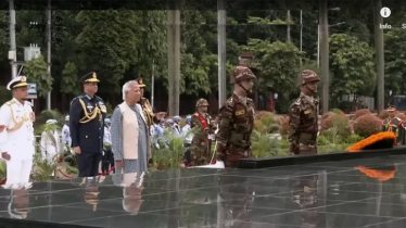 সশস্ত্র বাহিনী দিবসে শিখা অনির্বাণে রাষ্ট্রপতি ও প্রধান উপদেষ্টার