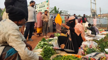 Naogaon’s women-led market: A hub of fresh goods and empowerment